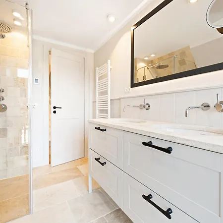 Vakantiehuis Dansk Skuul Haus 4 *