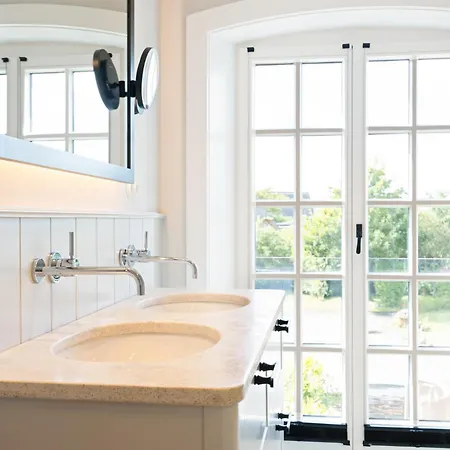 Dansk Skuul Haus 4 ליסט