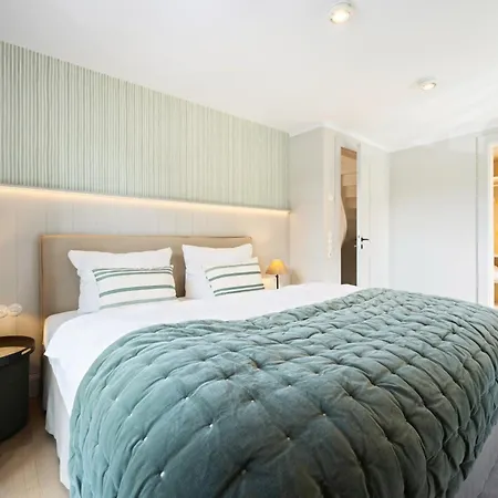 Dansk Skuul Haus 4 * ליסט